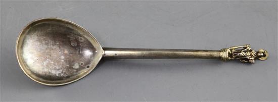 A mid 18th? century continental parcel gilt silver apostle spoons, 17.5cm.